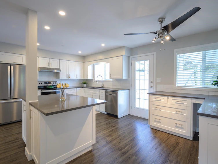 395 52 Street, Delta, BC, V4M 2Y5 - 24