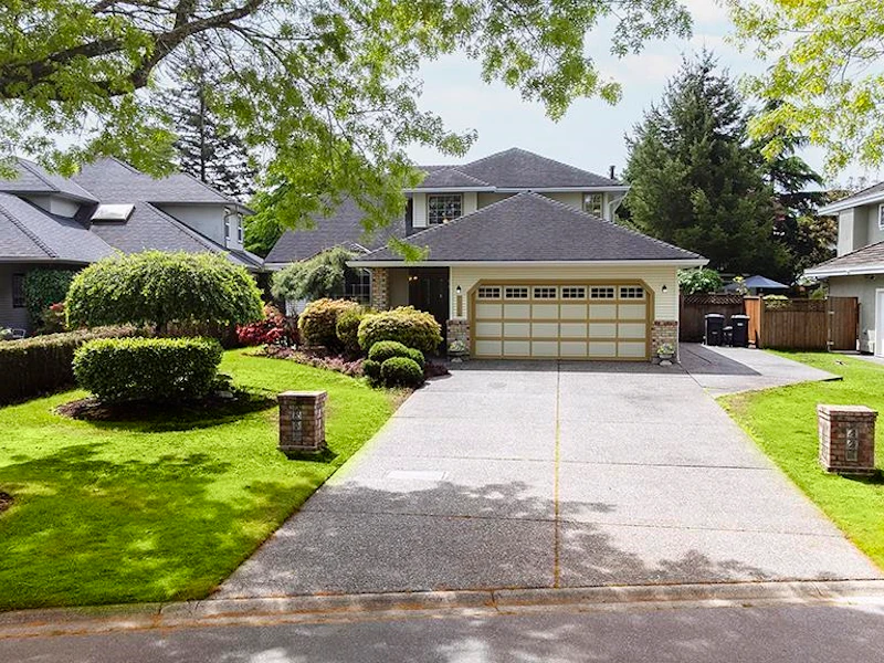 22164 46th Avenue, Langley BC V2Z 1A3
