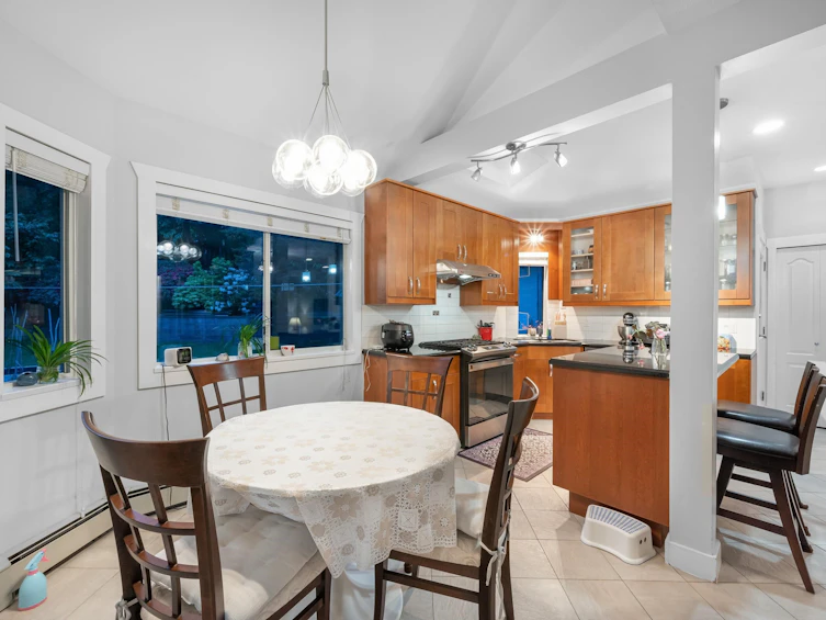7920 Reigate Road, Burnaby, BC, V5E 4G4 - 6