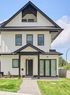 3549 Lakewood Street