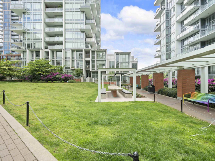 713-258 Nelson's Court, New Westminster, BC, V3L 0J9 - 34