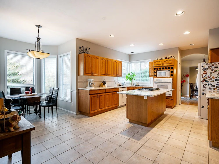 4570 Maysfield Crescent, Langley, BC, V3A 4M1 - 11