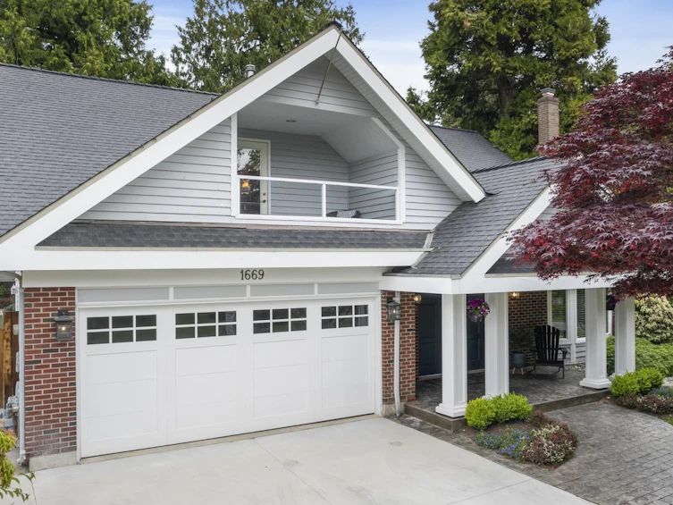 1669 133a Street, Surrey, BC, V4A 6H5