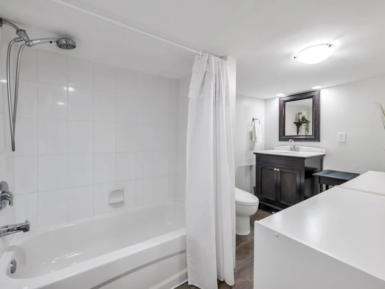 234 Eighth Avenue, New Westminster, BC, V3L 1Y2 - 28