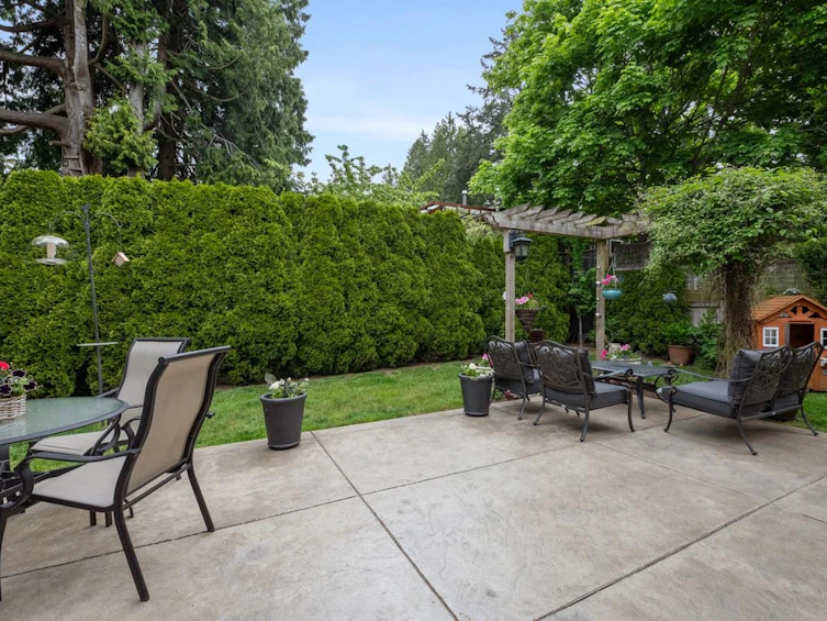 12381 24 Avenue, Surrey, BC, V4A 6N2 - 9