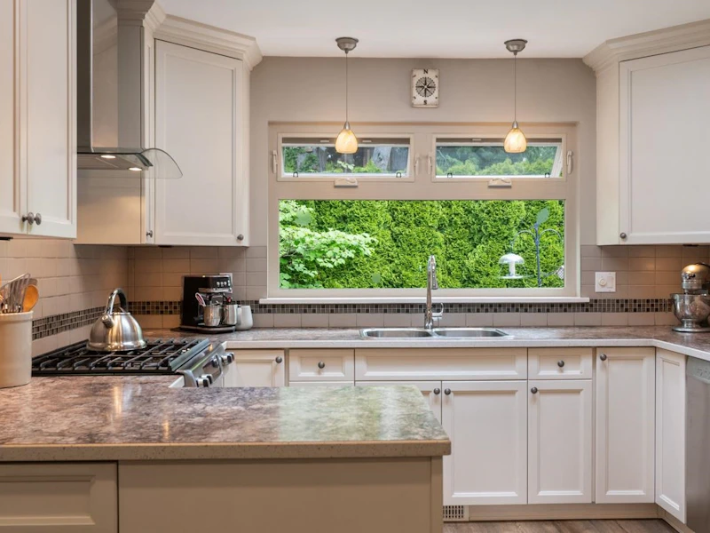 12381 24th Avenue, Surrey BC V4A 6N2