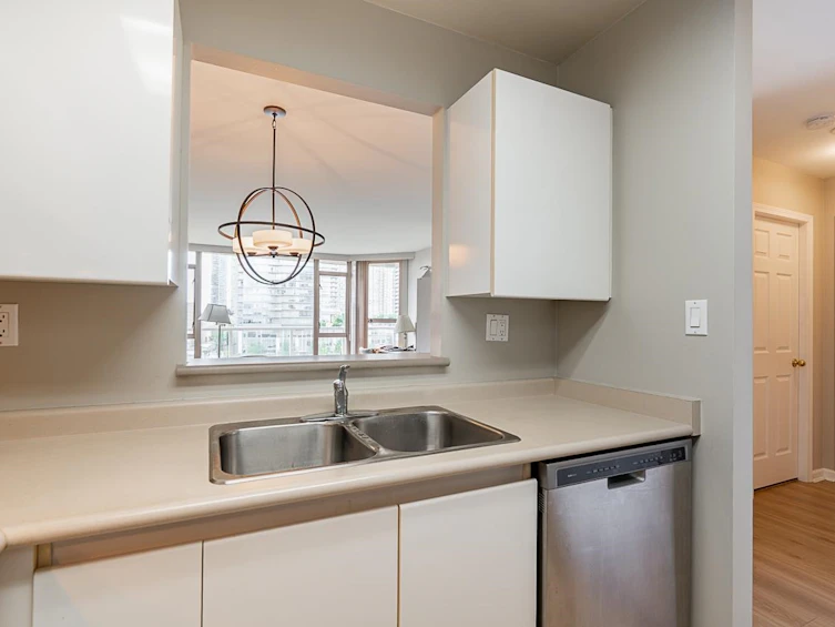 704-4657 Hazel Street, Burnaby, BC, V5H 4R2 - 12