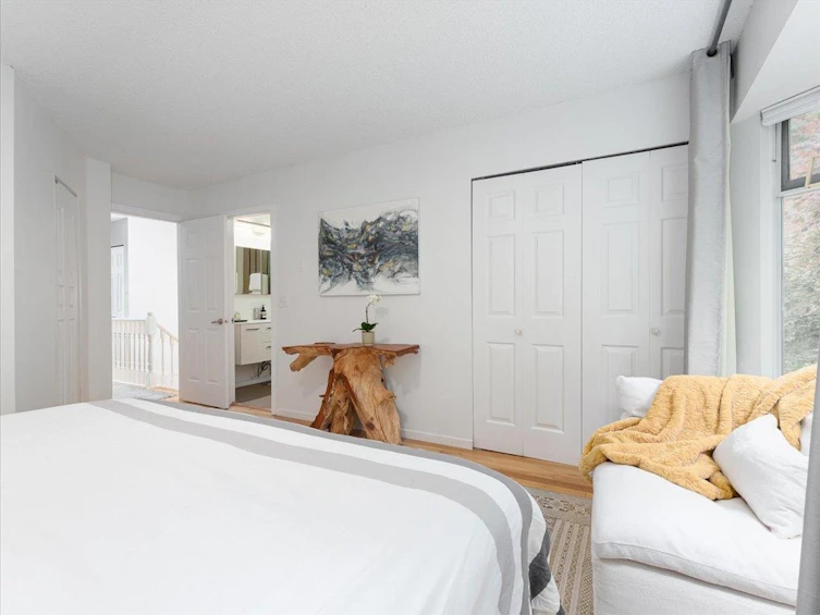 8871 Robins Court, Burnaby, BC, V5A 4K8 - 15