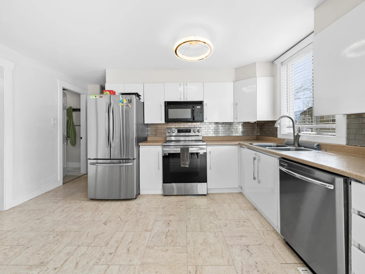 9409 Stanley Street, Chilliwack, BC, V2P 3Y5 - 14