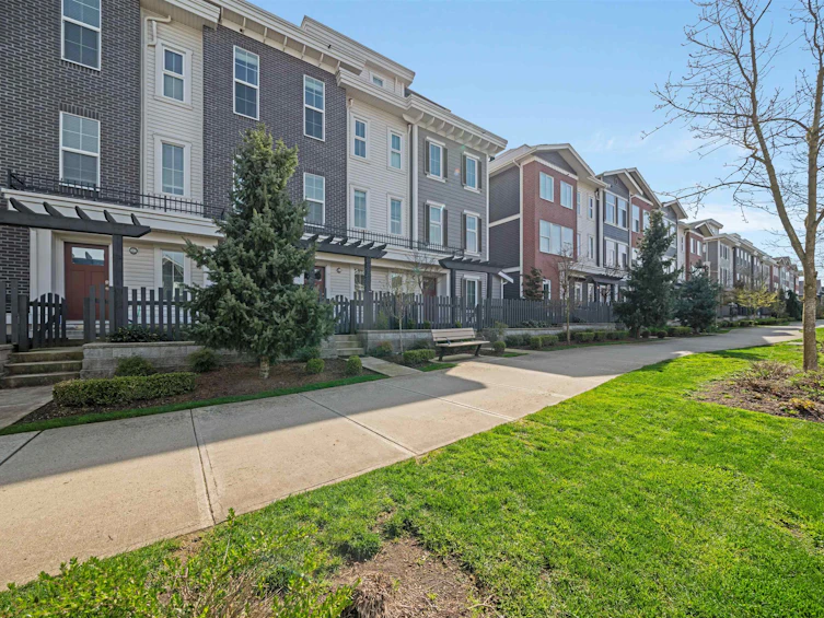 59-8371 202b Street, Langley, BC, V2Y 4K6 - 2
