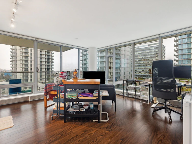 806-8031 Nunavut Lane, Vancouver, BC, V5X 0C9 - 3