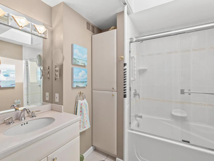 946 Beaumont Drive, North Vancouver, BC, V7R 1P4 - 24