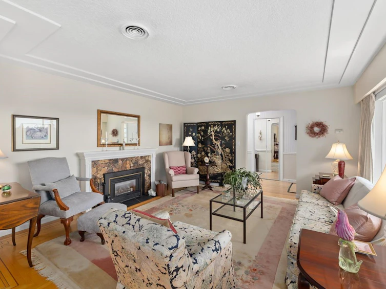 946 Beaumont Drive, North Vancouver, BC, V7R 1P4 - 9
