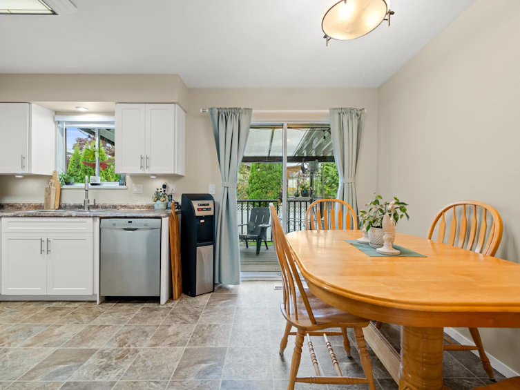 21178 93 Avenue, Langley, BC, V1M 2B6 - 18