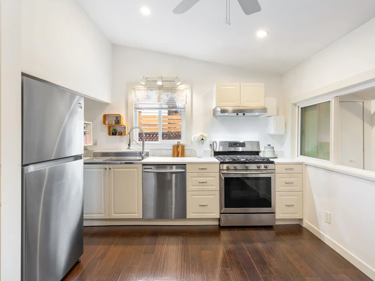 2306 William Avenue, North Vancouver, BC, V7J 2P6 - 18