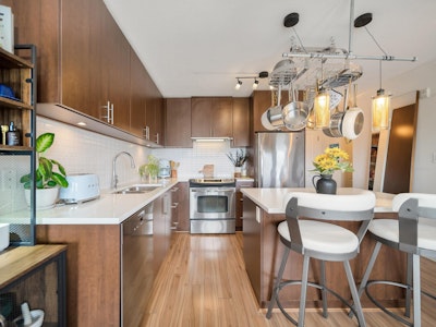 434-15850 26 Avenue - 5