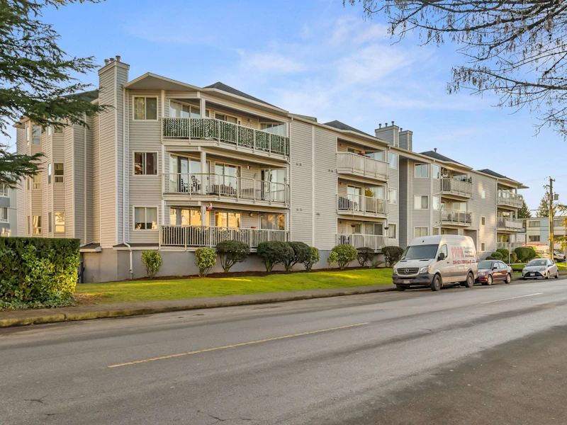202 - 22222 119th Avenue, Maple Ridge BC V2X 2Y9