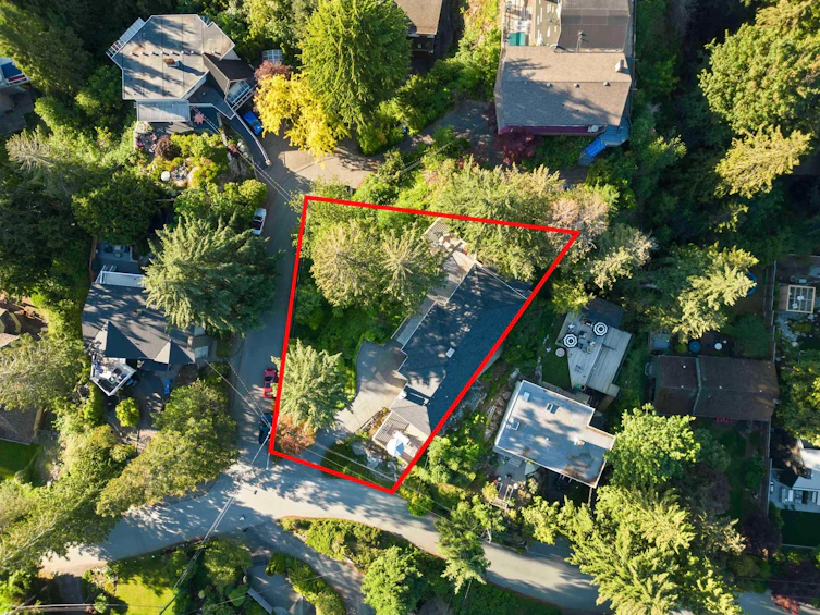 5485 Greenleaf Road, West Vancouver, BC, V7W 1N5 - 22