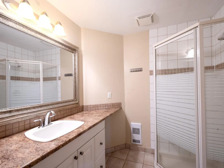 2823 Thimbleberry Court, Coquitlam, BC, V3E 2T3 - 27