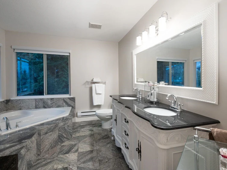 2823 Thimbleberry Court, Coquitlam, BC, V3E 2T3 - 19
