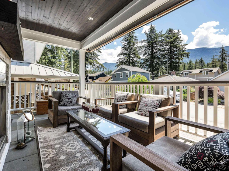 291 Hemlock Street, Cultus Lake, BC, V2R 4Y7 - 9