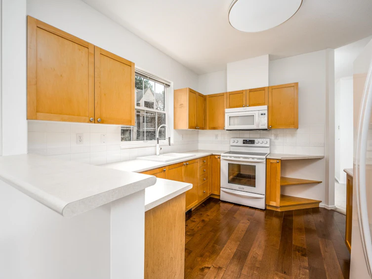 209-5555 13a Avenue, Delta, BC, V4M 2E7 - 12