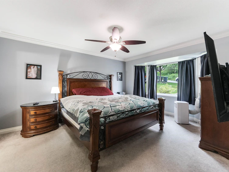 11468 Roxburgh Road, Surrey, BC, V3R 0W4 - 11