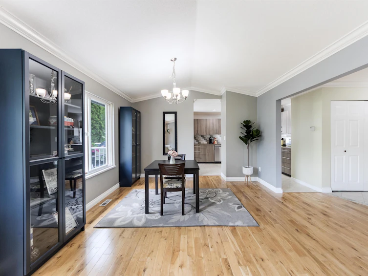 11468 Roxburgh Road, Surrey, BC, V3R 0W4 - 5
