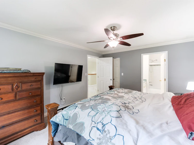 11468 Roxburgh Road, Surrey, BC, V3R 0W4 - 12
