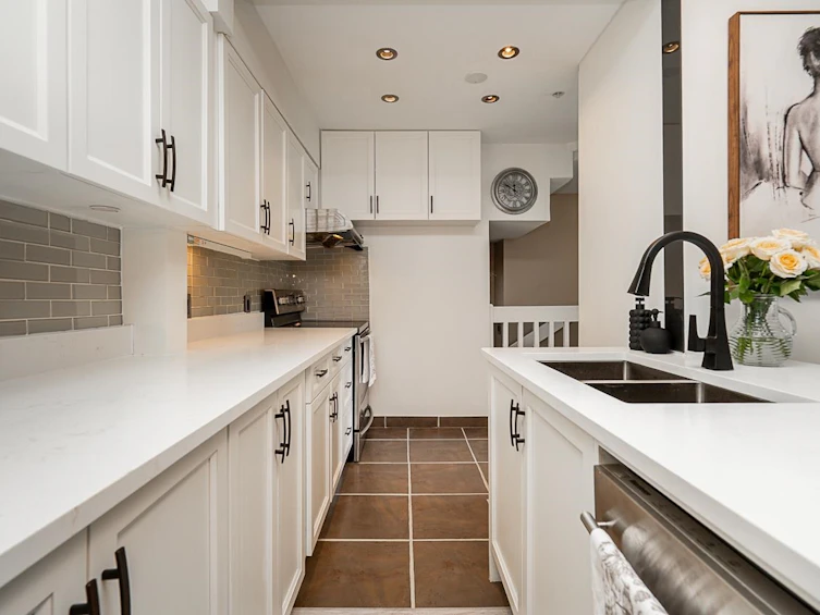 207-2175 W 3rd Avenue, Vancouver, BC, V6K 1L2 - 9