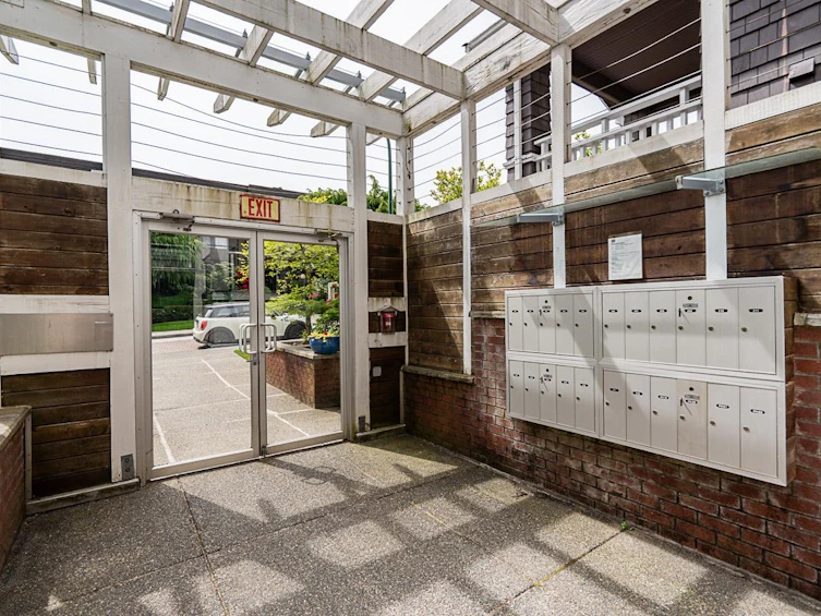 207-2175 W 3rd Avenue, Vancouver, BC, V6K 1L2 - 30