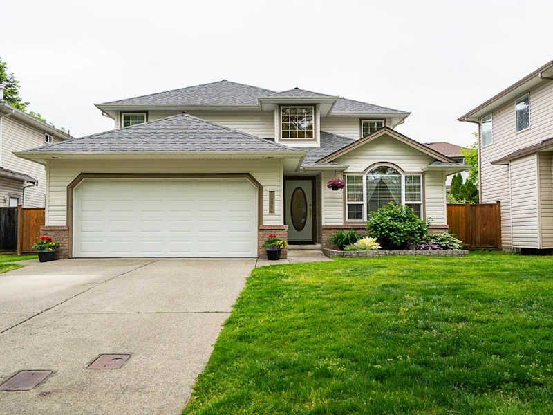 18866 65th Avenue, Surrey BC V3S 8V4