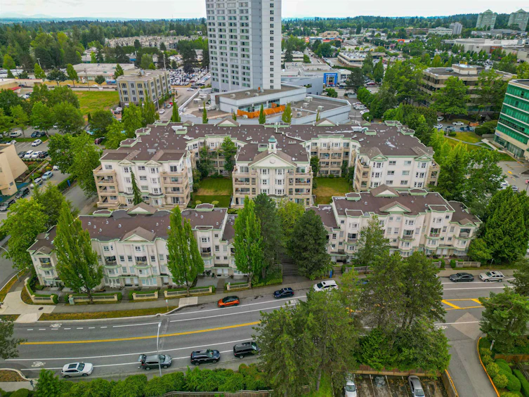 218-15268 105 Avenue, Surrey, BC, V3R 0W8