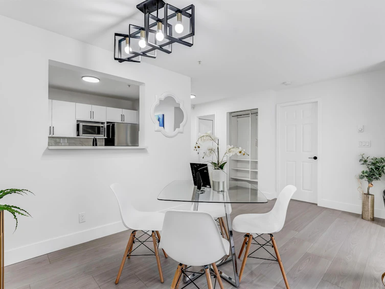 218-15268 105 Avenue, Surrey, BC, V3R 0W8 - 4