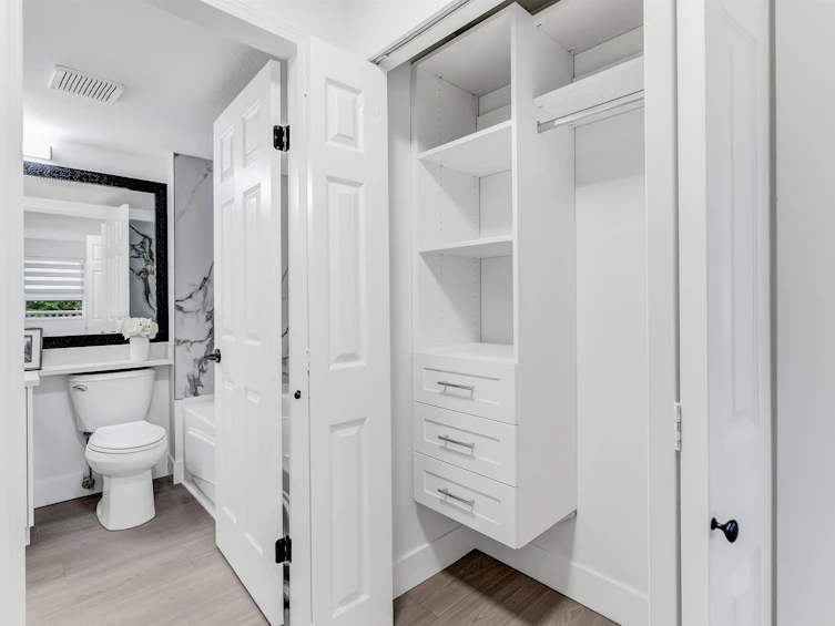 218-15268 105 Avenue, Surrey, BC, V3R 0W8 - 21