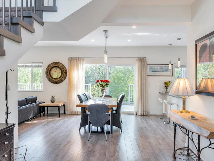 9431 Stephens Way, Halfmoon Bay, BC, V7Z 1G9 - 3