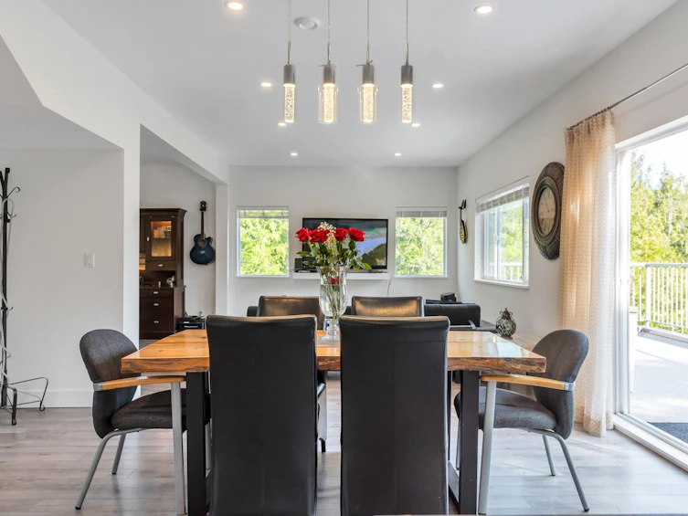 9431 Stephens Way, Halfmoon Bay, BC, V7Z 1G9 - 10