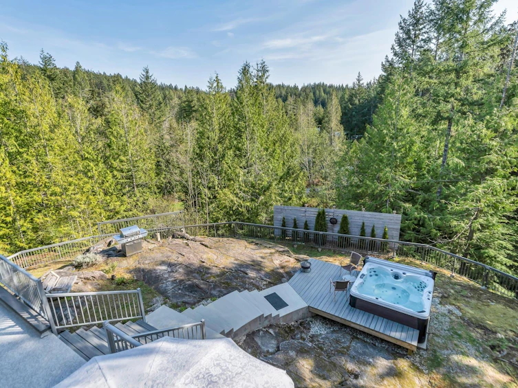 9431 Stephens Way, Halfmoon Bay, BC, V7Z 1G9 - 35