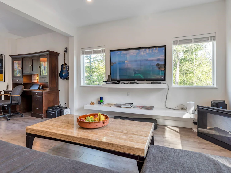 9431 Stephens Way, Halfmoon Bay, BC, V7Z 1G9 - 17