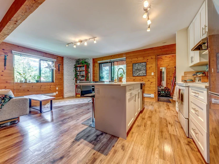 8248 Alpine Way, Whistler, BC, V8E 0G2 - 32