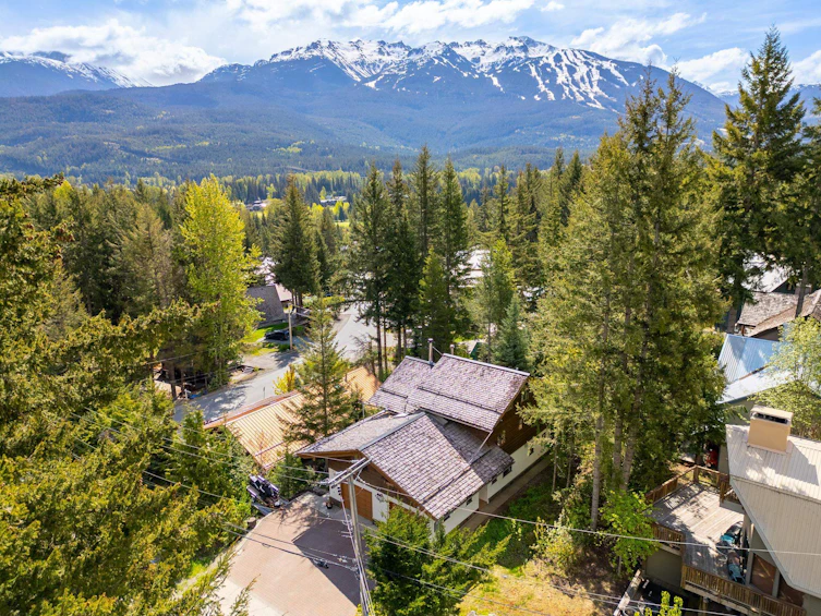 8248 Alpine Way, Whistler, BC, V8E 0G2 - 38