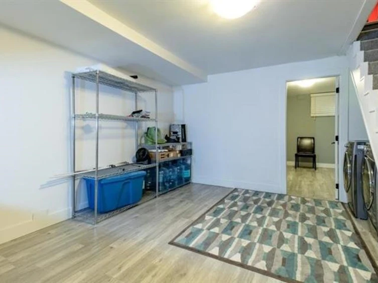 33693 Mayfair Avenue, Abbotsford, BC, V2S 1P7 - 15