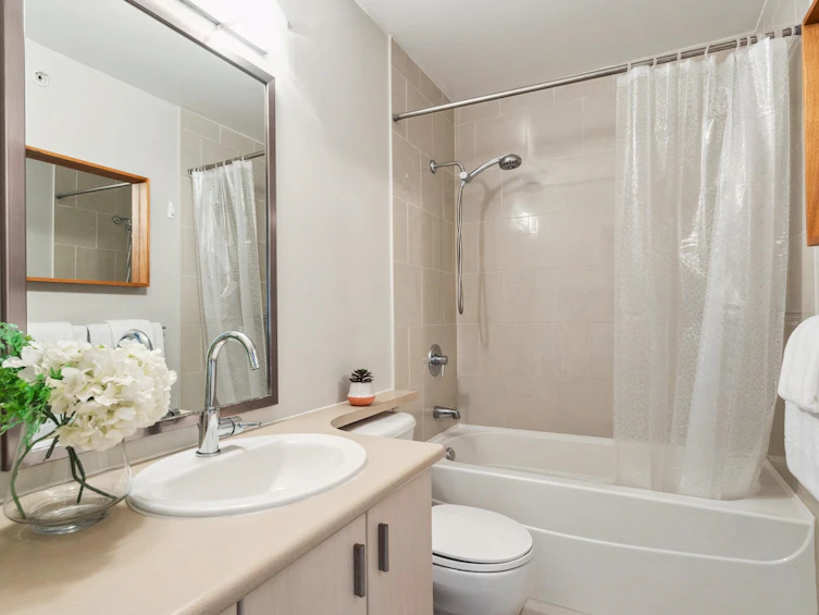 83-6878 Southpoint Drive, Burnaby, BC, V3N 5E4 - 19