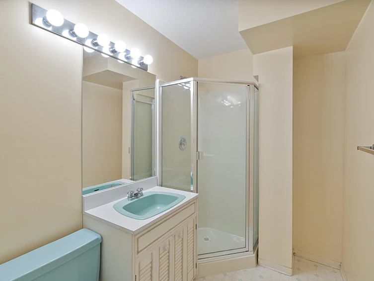 4325 Delbrook Avenue, North Vancouver, BC, V7N 4A5 - 25
