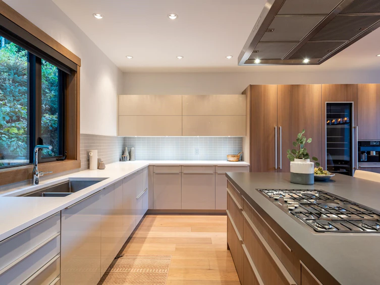 7441 Treetop Lane, Whistler, BC, V8E 0E9 - 9