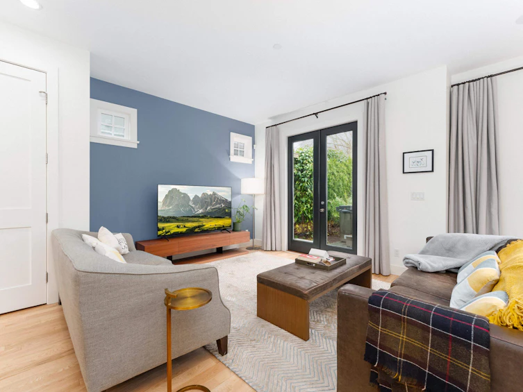3039 Courtenay Street, Vancouver, BC, V6R 3X8 - 3