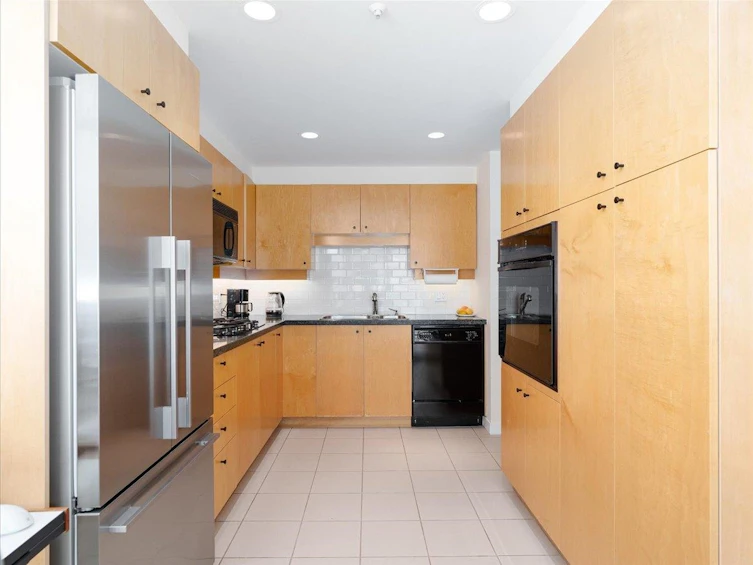 1101-1710 Bayshore Drive, Vancouver, BC, V6G 3G4 - 11