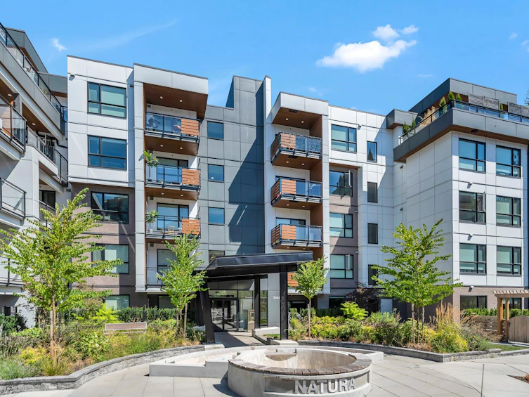 211-3182 Gladwin Road, Abbotsford, BC, V2T 6R7 - 2