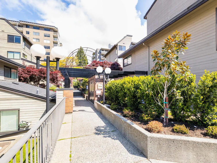 409-1363 Clyde Avenue, West Vancouver, BC, V7T 2W9 - 19