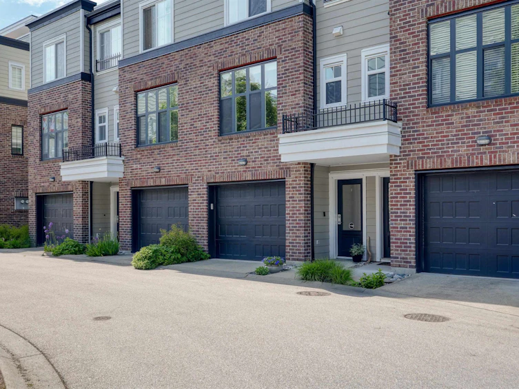 56-15588 32 Avenue, Surrey, BC, V3Z 0G3 - 2